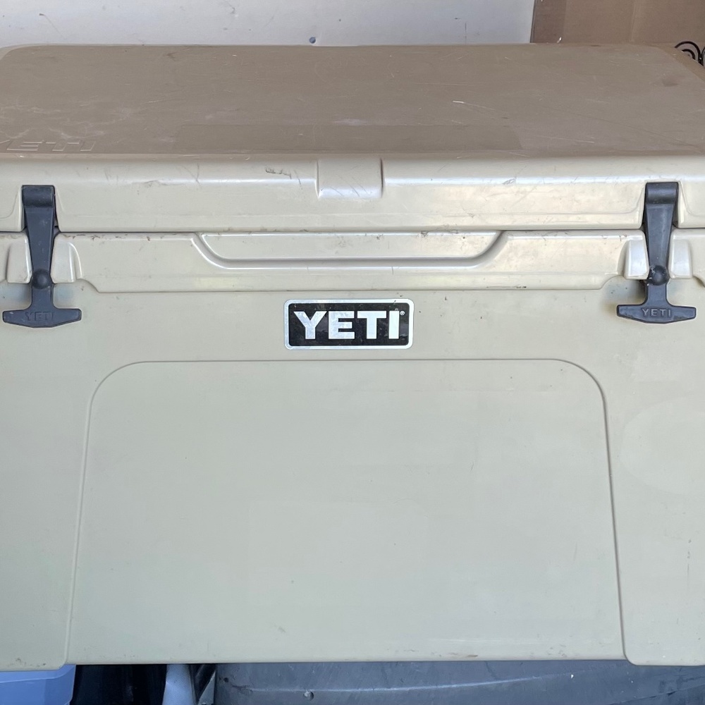 35 yeti cooler